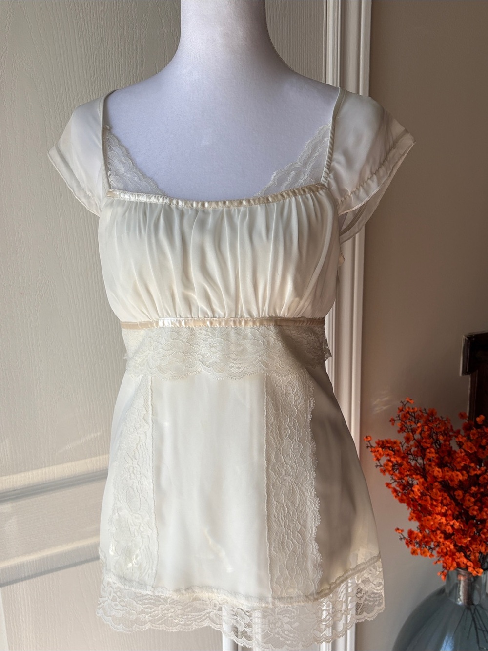 Vintage Cream Lace Milkmaid Top